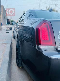 کرایسلەر 300